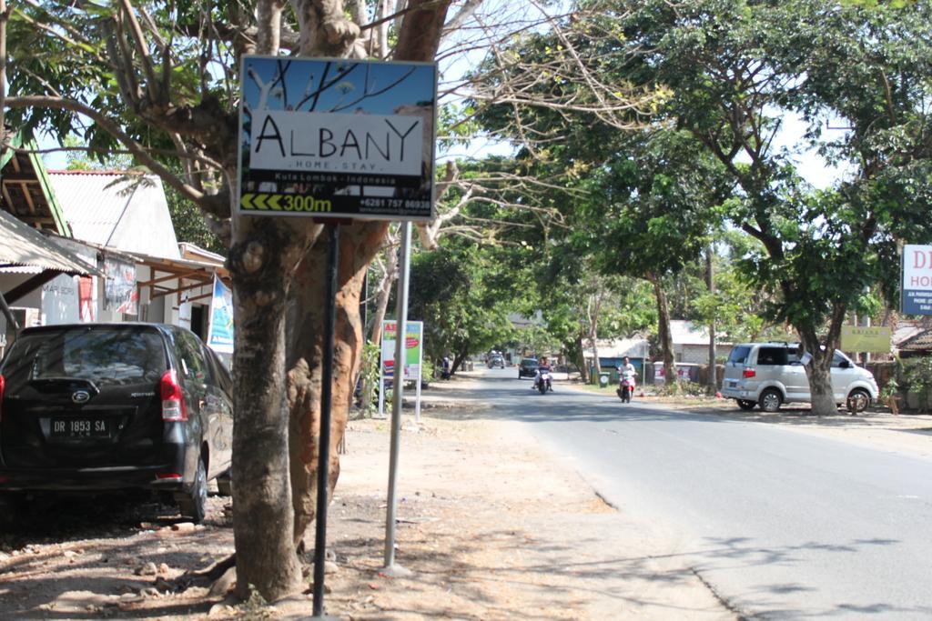 Albany Home Stay Kuta  Exterior foto